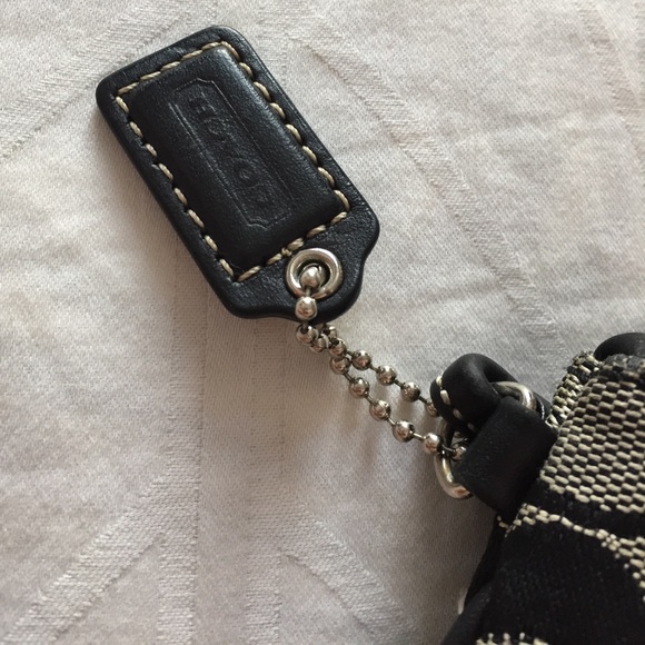 COACH Pochette Purse - Picture 4 of 4